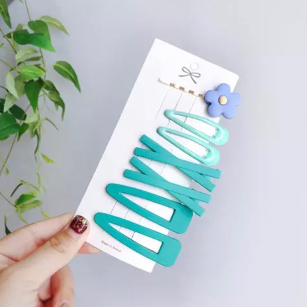 3/$45|7pcs | Set of Bright and Colorful Hair Clips Hair Accessory